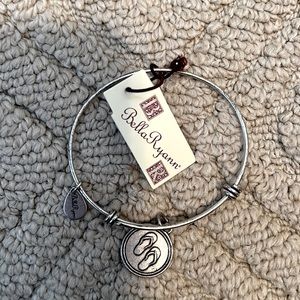 NWT silver adjustable flip flop bracelet